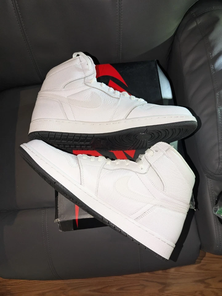 Talla 12 - Air Jordan 1 Retro OG Alto Blanco Perforado VNDS+ Og All Foto 3 de 4