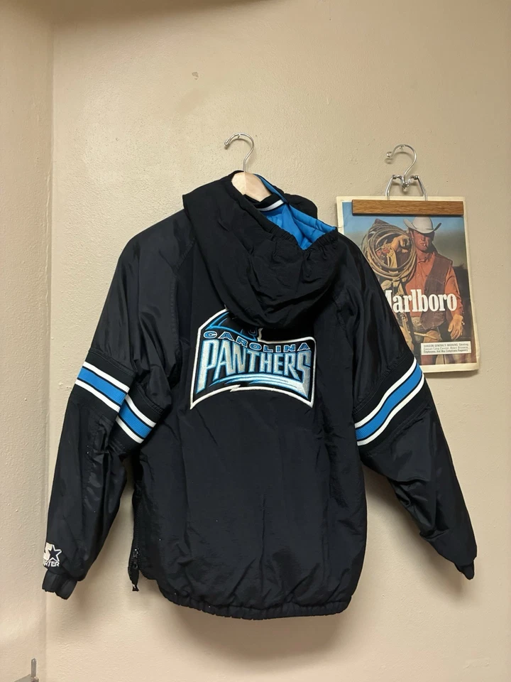 Chaqueta de inicio vintage Carolina Panthers Foto 2 de 3
