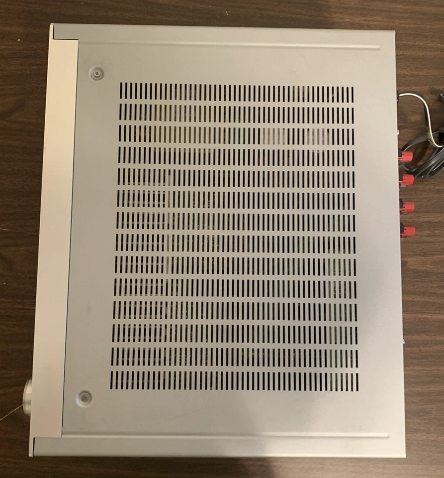 Sony STR-DA1000ES 7.1 Channel, 100 Watts per Channel AV Receiver - Silver - Image 3 of 4