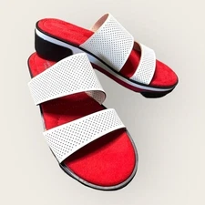 Adrienne Vittadini Sandals Women’s 9.5 Sport Prindle Platform Red & White Casual