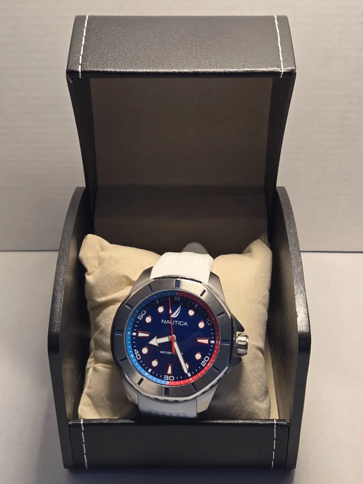 Reloj de cuarzo Nautica Koh May Bay para hombre NAPKMFS305 ¡Nuevo! Foto 4 de 4