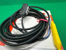 ipf electronic optical sensor button OT Q8 01...