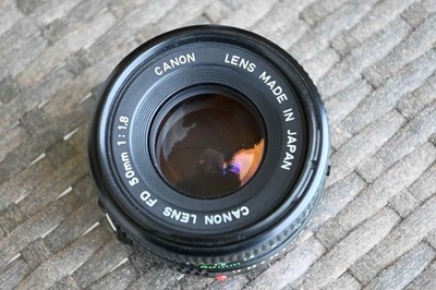 Canon FD 50mm 1,8, neue Version, s.schön erhalten.Auch f. spiegellose Kameras