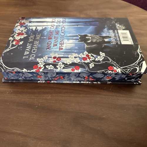 A Curse of Blood and Wolves Melissa McTernan Signed FairyLoot Romantasy - Imagen 5 de 5
