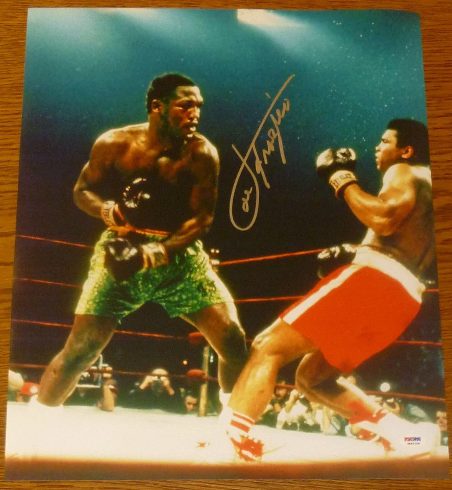 Smokin Joe Frazier Signed 16x20 Photo PSA/DNA COA Picture vs Muhammad Ali Auto'd - Image 2 of 4