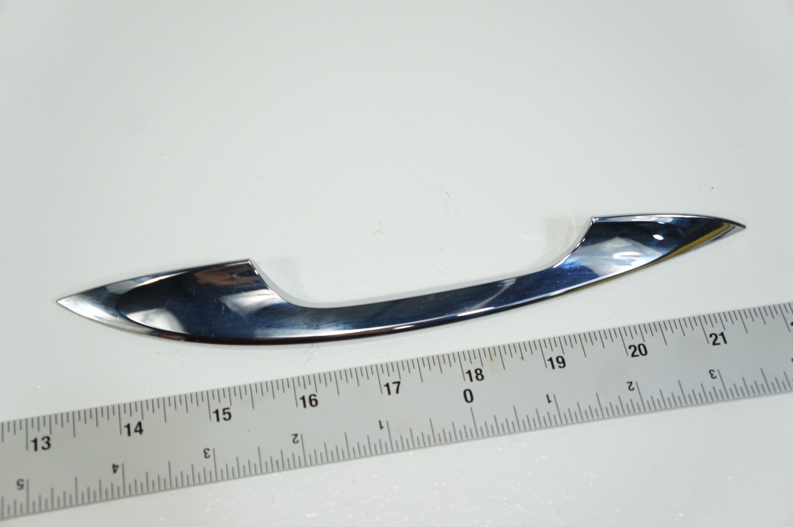 2017-2020 BENTLEY CONTINENTAL GT PASSENGER RIGHT CHROME DOOR MOLDING HANDLE