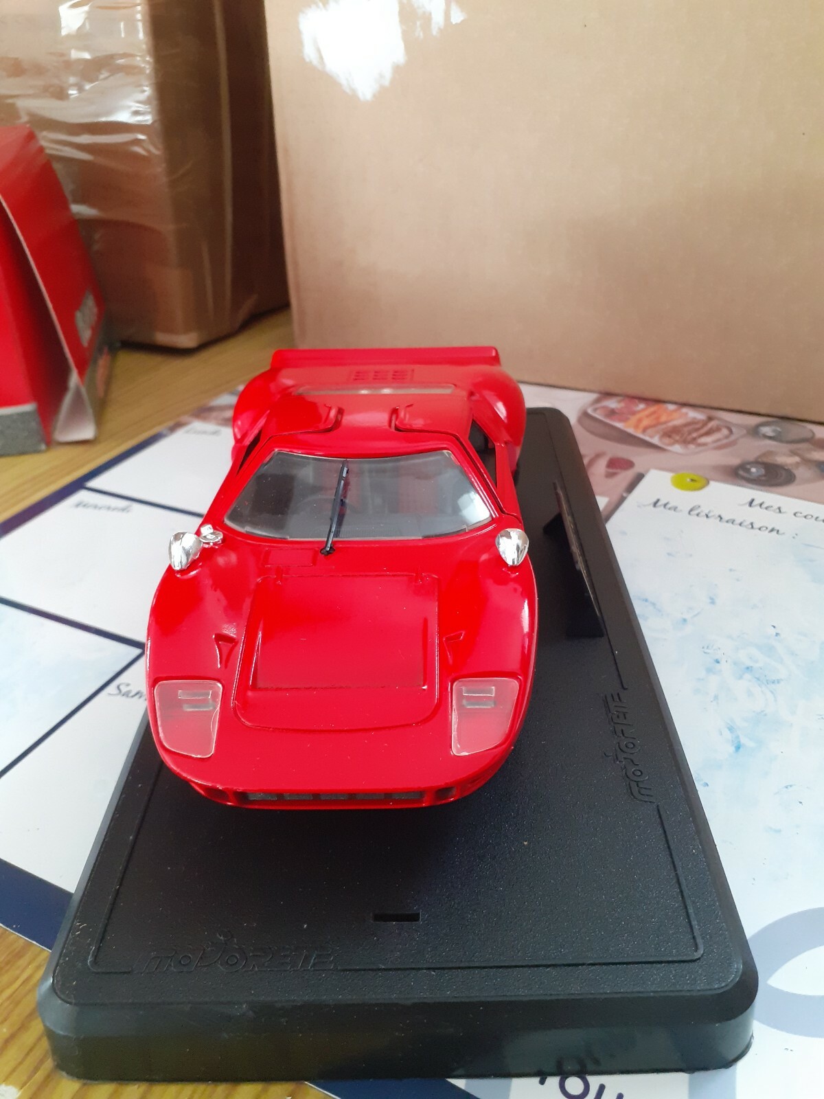 Ford GT40 Majorette échelle 1/24 la miniature en métal injecté aux finitions prestige