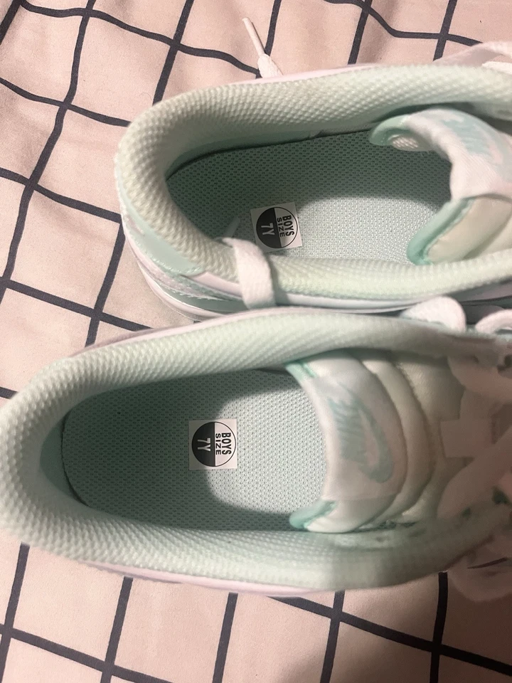 Nike Dunk Low White/Mint Foam - Image 4 of 4