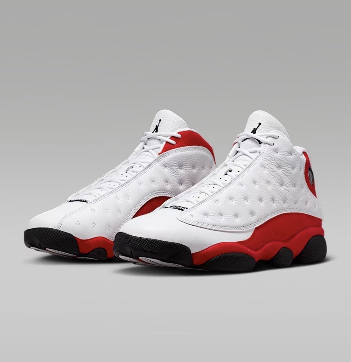 Jordan Air Jordan 13 Leather Upper Mid Top Basketball Sneakers