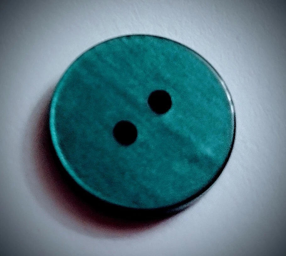 1/2" Spruce Green Star Design Craft/Clothing Buttons - Image 4 of 4