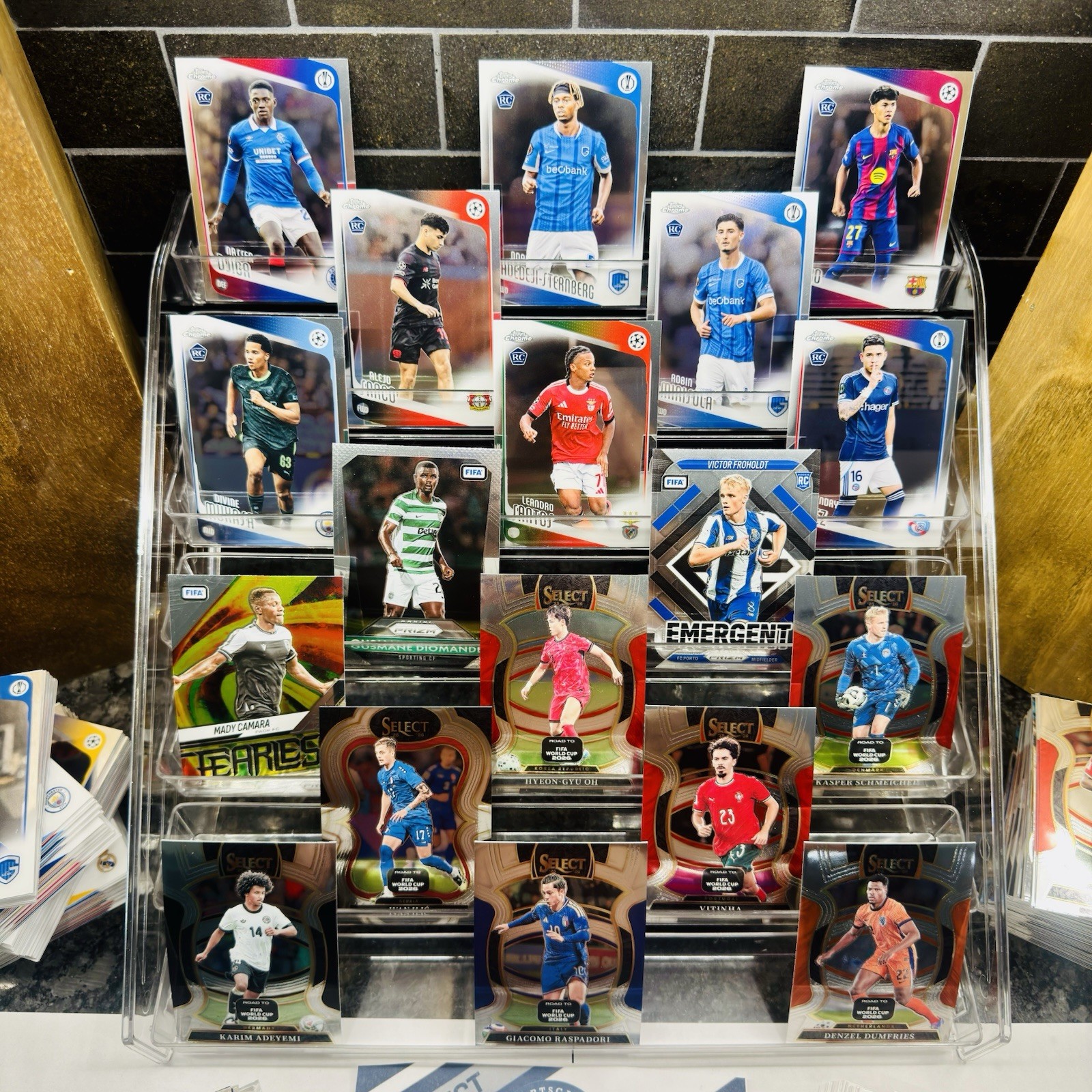 360+ FIFA Soccer Card LOT 2025-26 Topps Chrome Select Prizm RC Inserts Parallels view 3