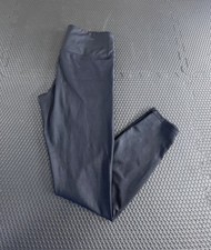 Athleta Chaturanga Capri Crop Leggings Charcoal Black Womans Sz Sm 305922