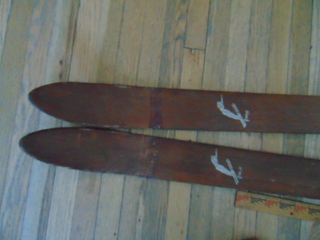 Antique pair of Gregg child's skis- 46" long- need straps