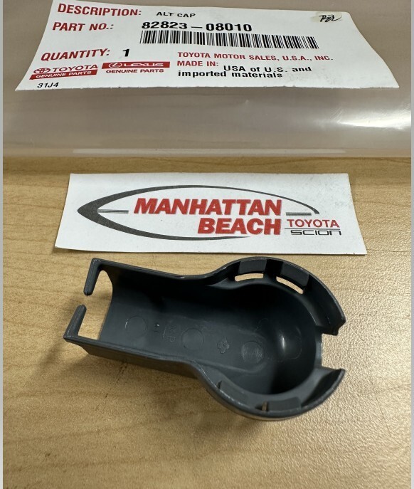 09-18 RAV4 ALTERNATOR POST TREMINAL CAP COVER 82823-08010 GENUINE