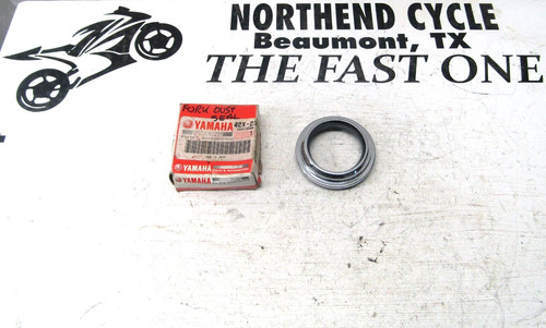 Yamaha Virago XV 700 750 1100 Front Fork Dust Seal NOS OEM 42X-23144-01-00
