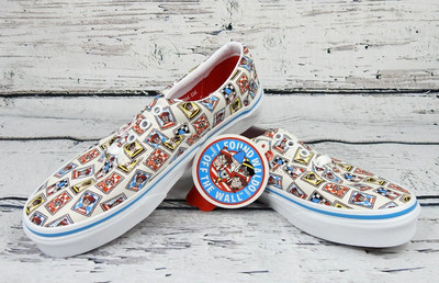 Vans Off The Wall Youth Lace Up Sneaker Shoes Where's Waldo Size 2.5 - NEW