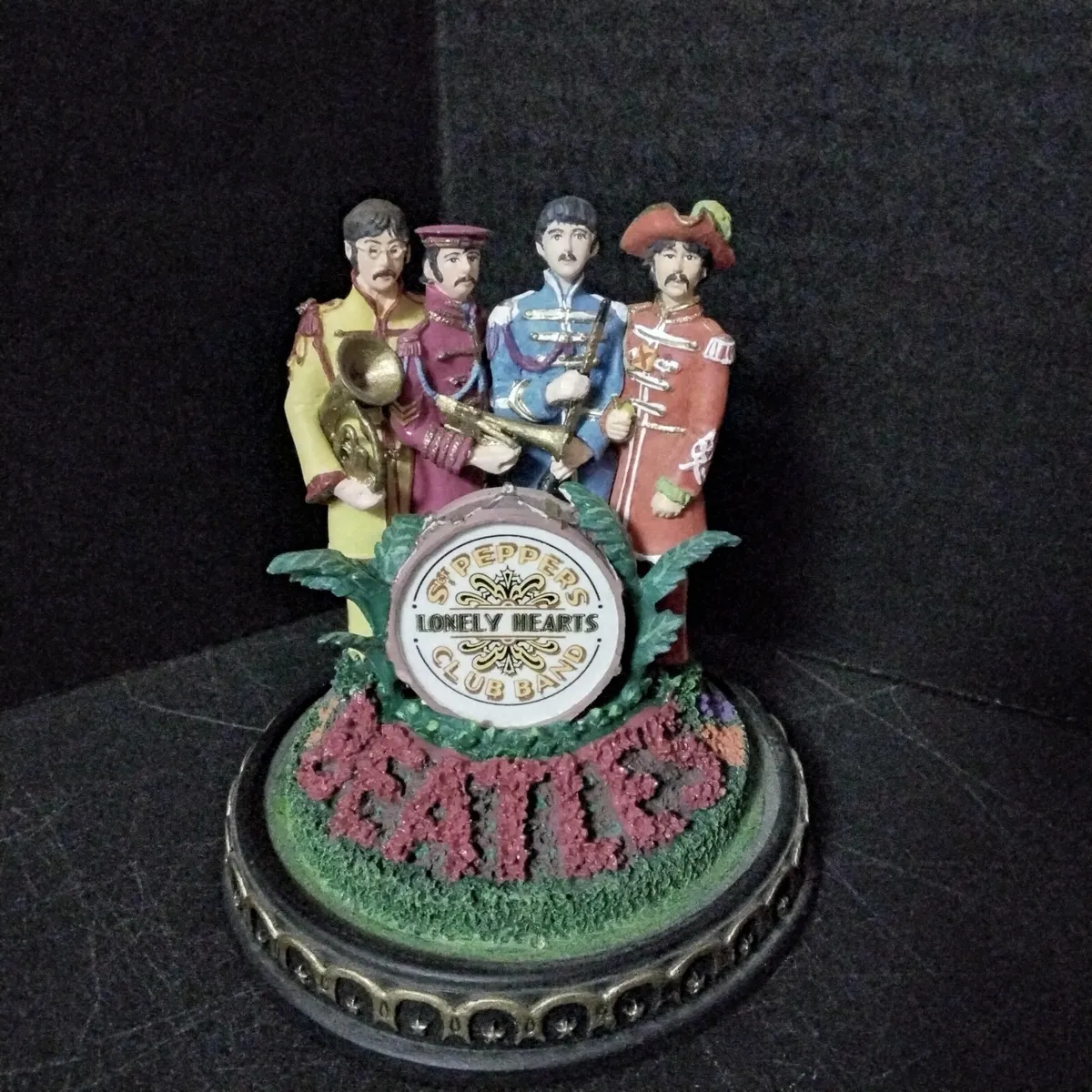 1993 FRANKLIN MINT BEATLES SGT PEPPERS LONELY HEARTS CLUB BAND MUSIC BOX