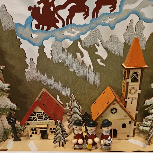 NUOVO LED ILLUMINATO LEGNO BALSA MUSICAL VILLAGGIO CANTOLER NATALE - Foto 5 di 5