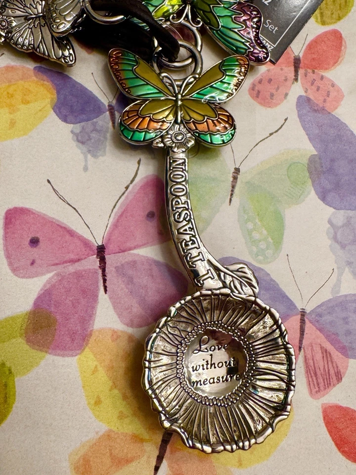La Cucina By Ganz 4 piece Measuring Spoon Set Stained Glass Butterfly Design New - Image 3 of 4