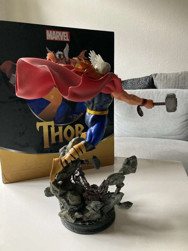 Kotobukiya Marvel “Thor” Fine Art Statue - Image 3 of 4