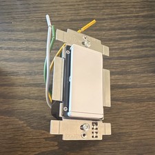 Savant WI3-SWS102 Auxiliary Wall Switch On/Off Rocker White 120V