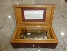 Vintage Thorens Swiss Music Box Wooden Inlaid 4 Songs : Weeding Match & More