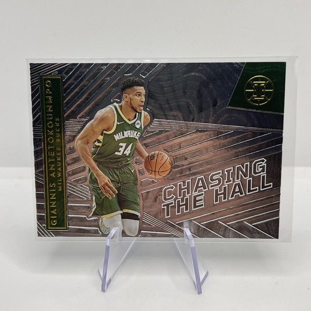 2021-22 Panini Illusions Chasing The Hall Giannis Antetokounmpo #1 Bucks