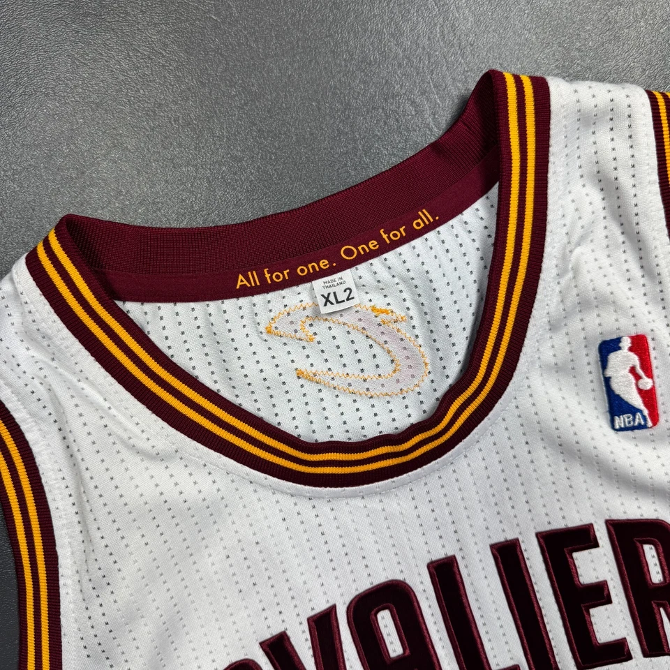 Camiseta deportiva 100 % auténtica Kyrie Irving Adidas Rev 30 Cavaliers XL - malla corte profesional # Foto 3 de 4