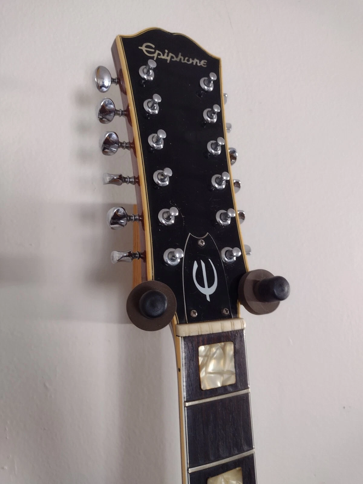 Picture 20 of 24