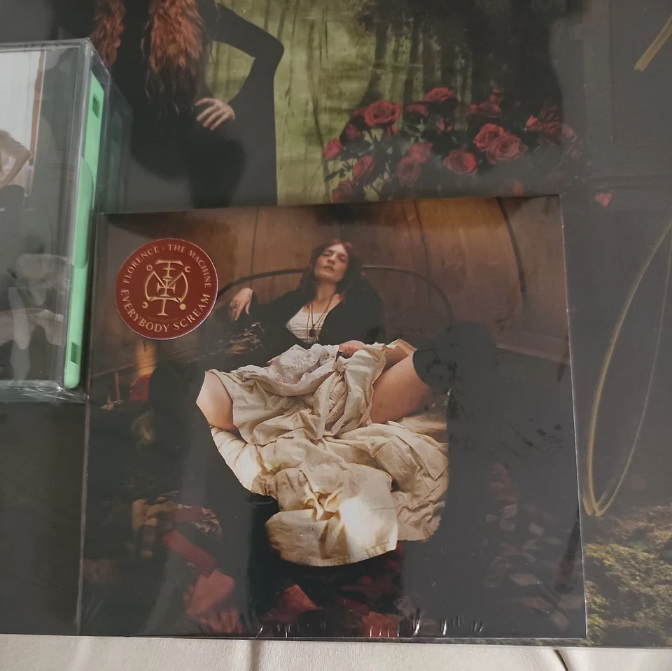 RARE Florence And The Machine : Everybody Scream SIGNED PRINT & CD & CASSETTE - Image 4 of 4