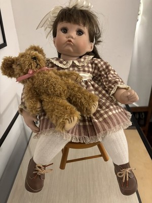 Kimmie Porzellan Puppe von Cindy Marschner Rolfe - mit Originalkarton. Unbenutzt.