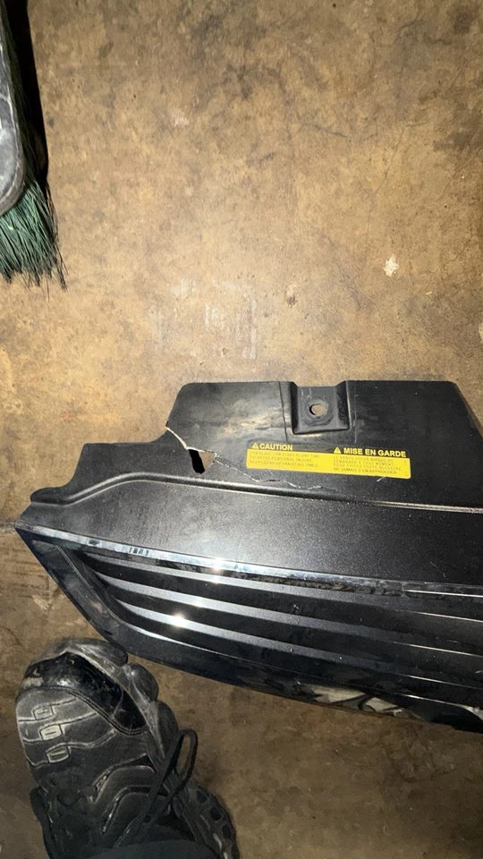 Nissan Sentra 2010 a 2012 parrilla superior delantera OEM R2323 DG Foto 2 de 3