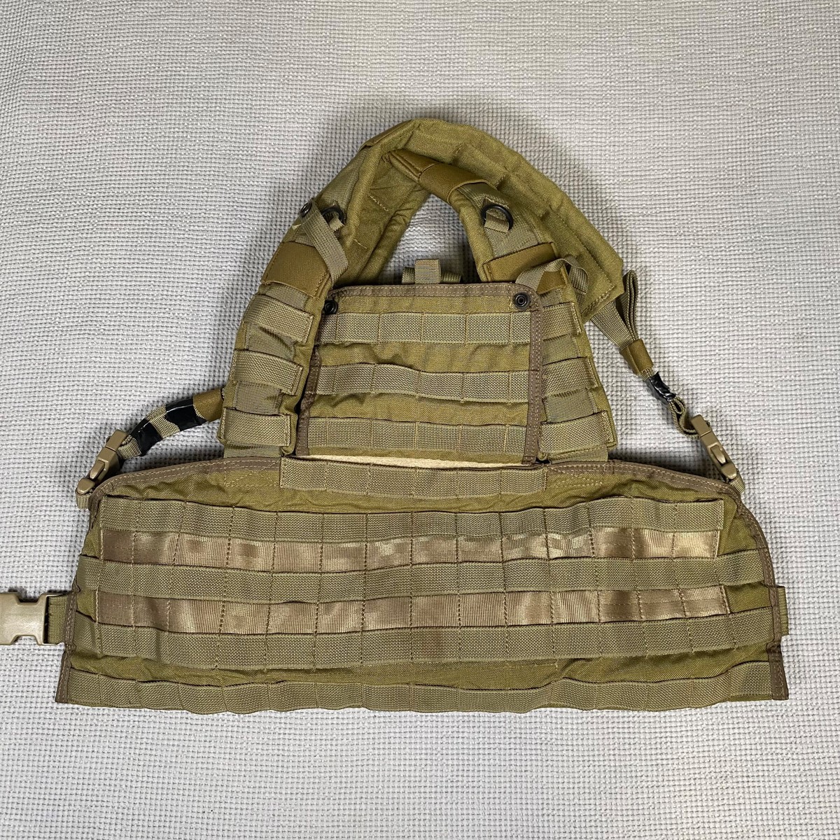 Eagle RRV Rhodesian Recon Vest SFLCS Khaki MJK Tan Chest Rig