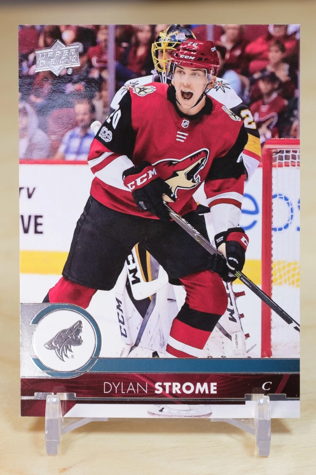 Dylan Strome trading card