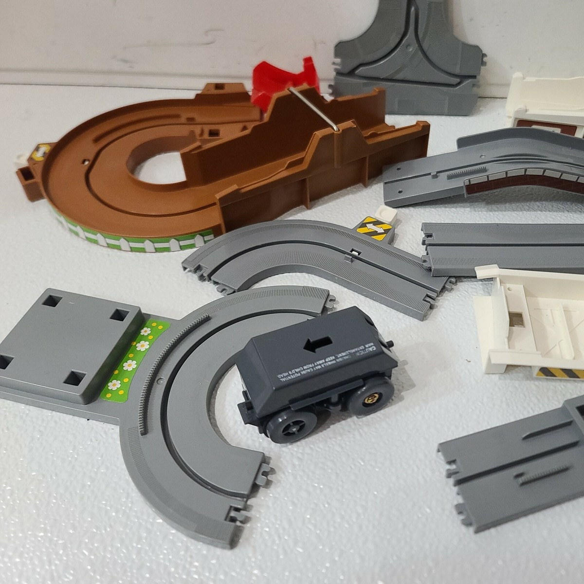 Vintage 1977 gray Tomy Thomas The Train Big Loader Set +
