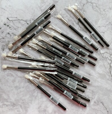 R&M 517 Ultra Soft Eyeshadow Blending Brush - wie J5523