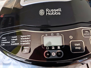 Russell Hobbs 23620 Compact Bread Maker Black 12 Programs & Manual