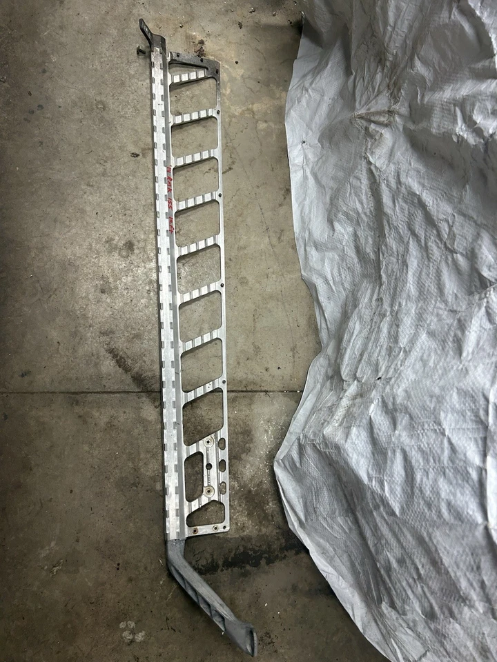 13-15 POLARIS PRO RMK Assault 600 800 155” estribo izquierdo reposapiés soporte Foto 4 de 4