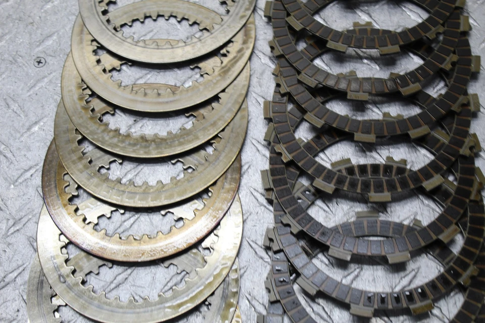 2003 KAWASAKI NINJA ZX6R ZX636C ПОЛНОЕ СЦЕПЛЕНИЕ С ПЛАСТИНАМИ КОРЗИНА СТУПИЦА - Изображение 3 из 4