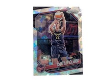 2025 Panini Prizm WNBA Caitlin Clark Cracked Ice Prizm #22 Indiana Fever