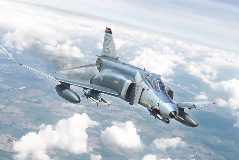 Maquette avion de chasse F-4E/F Phantom II Italeri pour projet de peinture 1/72
