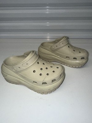 Crocs Mega Crush Clog Classic Bone Platform Shoes Women s Size 6 Men s 4