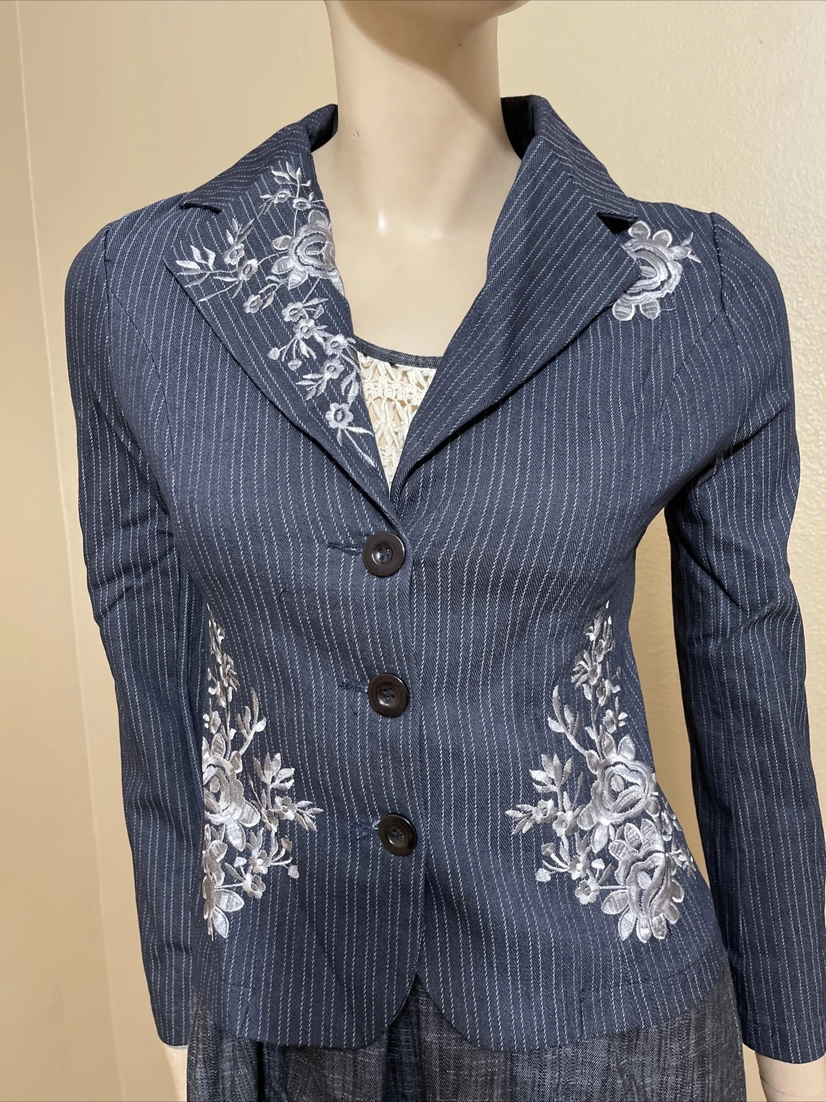 Women’s Grey Striped Cotton Casual Classic Collar Embroidered Size M Jacket Top
