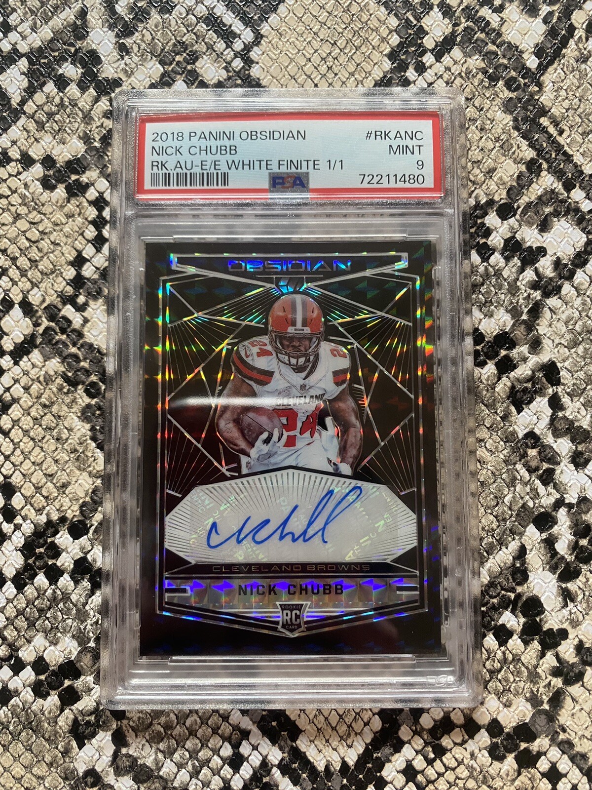 Nick Chubb Panini Obsidian Rookie Autographs #RKANC Electric Etch White Finite 1/1