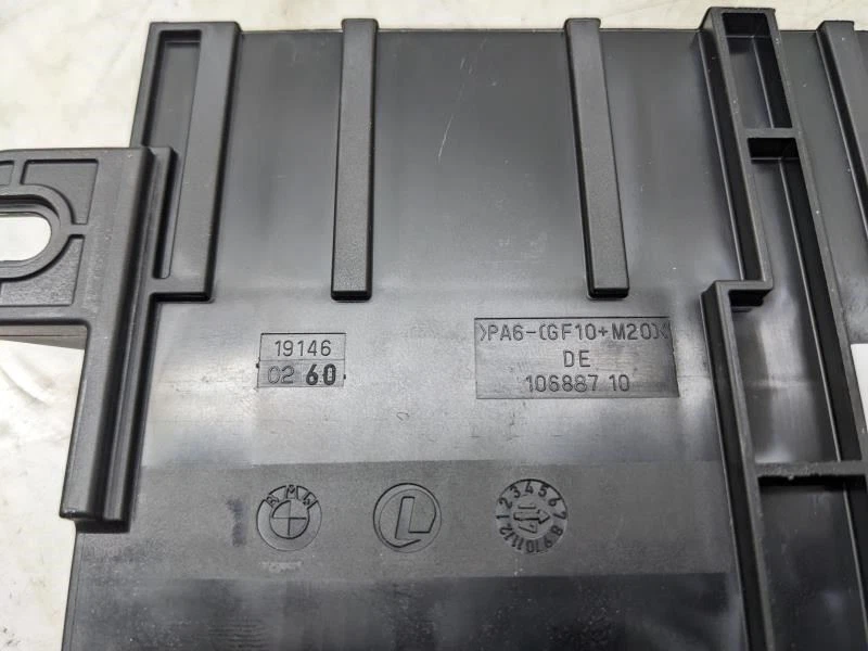 BMW 430i xDrive 2017-2020 caja de fusibles de alimentación de batería positiva 61149227752 OEM Foto 4 de 4