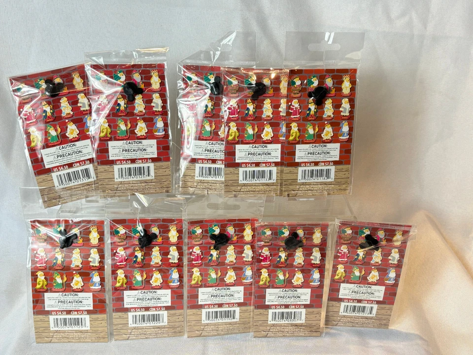 Lote de 10 prendedores de la tienda Disney Winnie The Pooh Santa's alrededor del mundo nuevo esmalte Foto 2 de 4