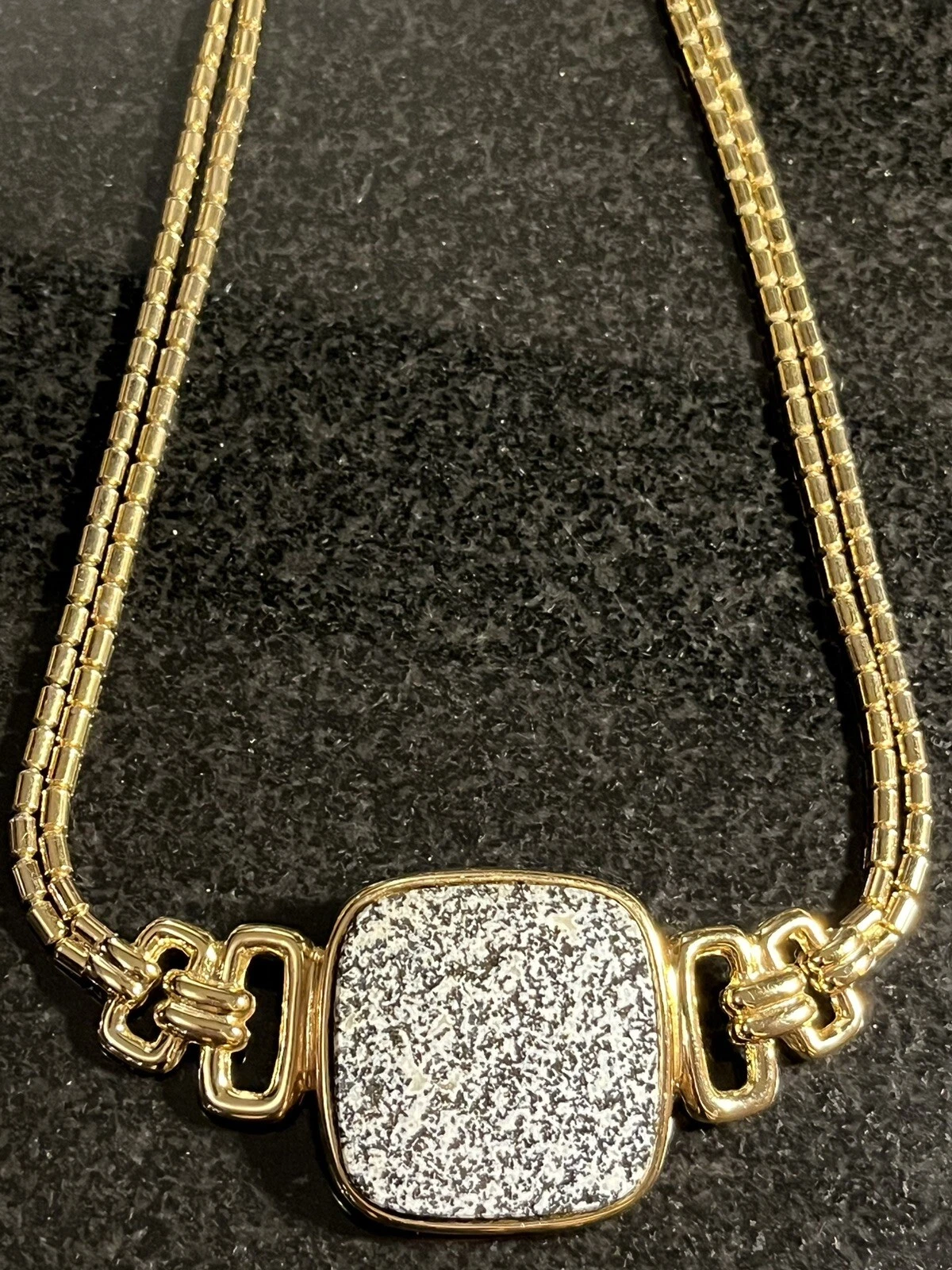 Grand collier collier collier allemand pierre naturelle tachetée or