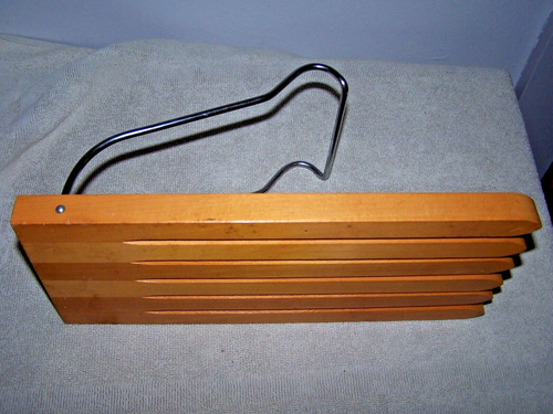 Vintage Wooden Pants-Rak Hanger - EUC - Picture 2 of 4
