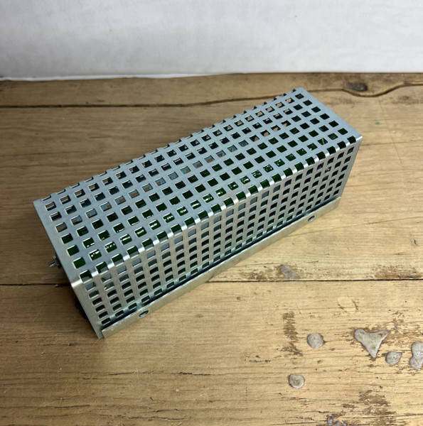 Calentador anticondensación Pentagon ACH100 para 100W 230V, nuevo y en caja.
