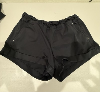 Lululemon Play All Day Shorts Size 6 